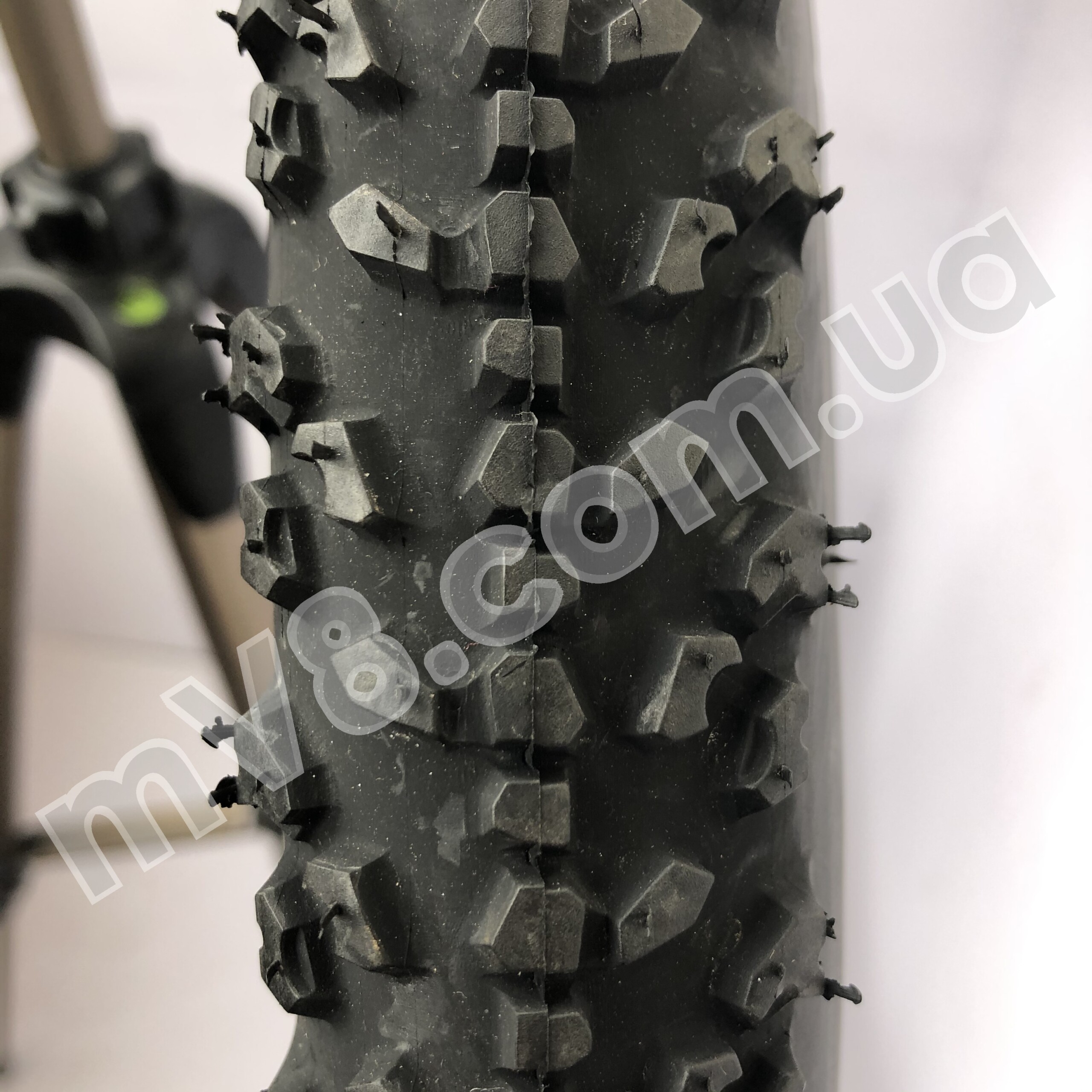Покришка з шипами Deli tire 24х2.0 (54-507)
