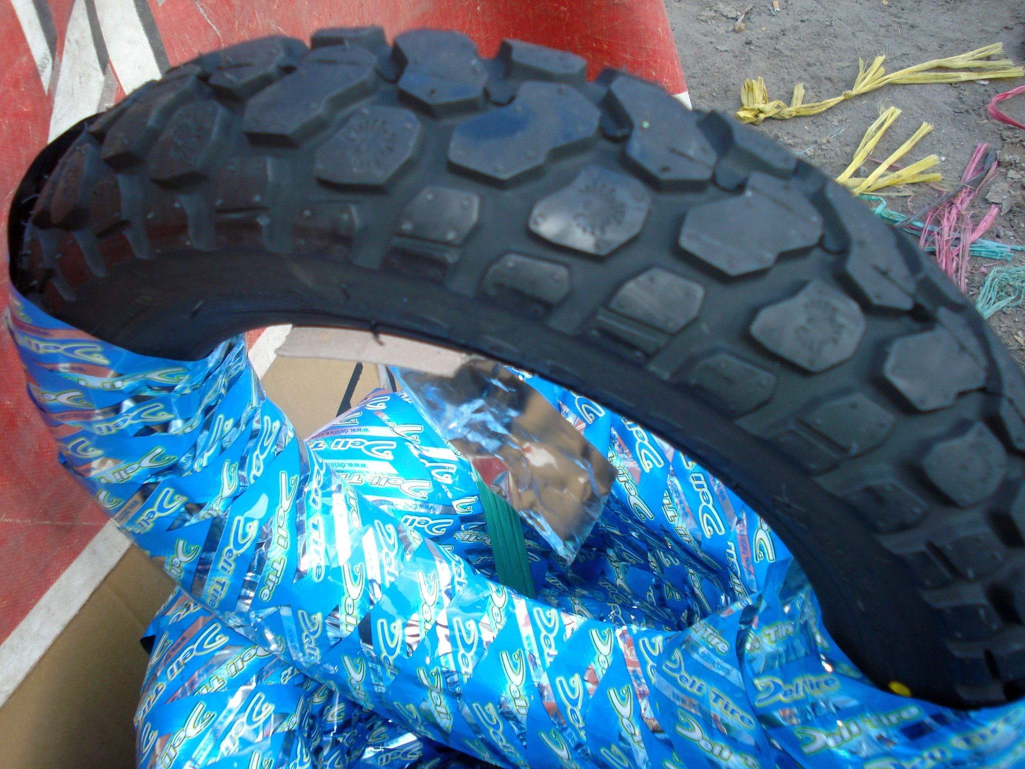 Покрышка 3.00-10 Deli Tire EAGLE TL - Зображення 3