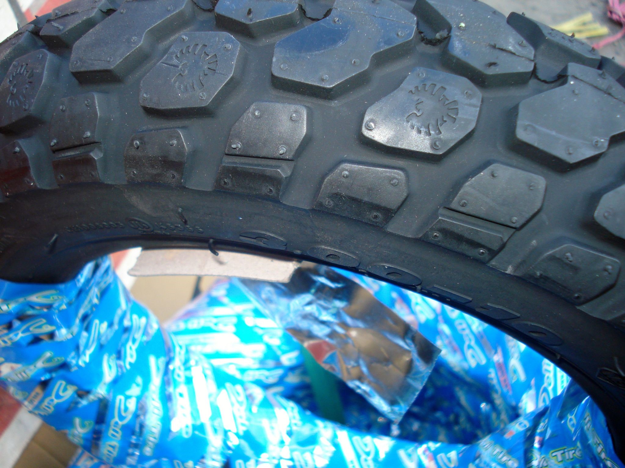 Покрышка 3.00-10 Deli Tire EAGLE TL - Зображення 4